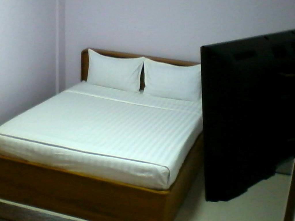 Aung Tha Pyay Hotel 3 Yangon Room photo