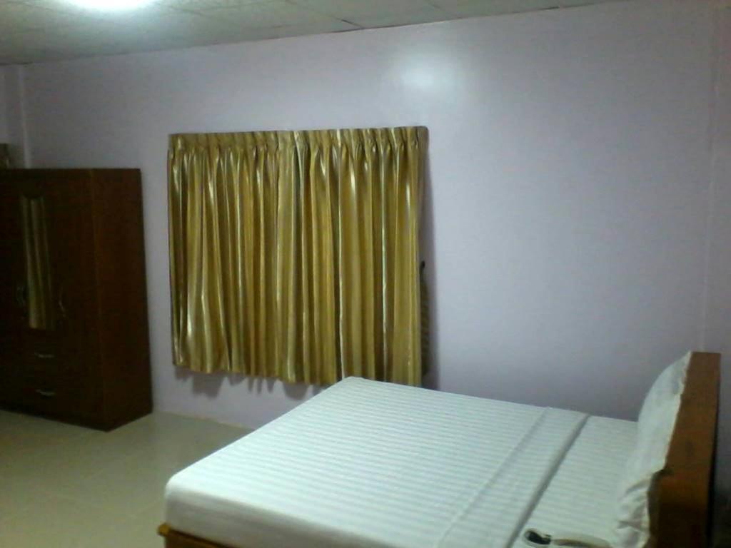 Aung Tha Pyay Hotel 3 Yangon Room photo